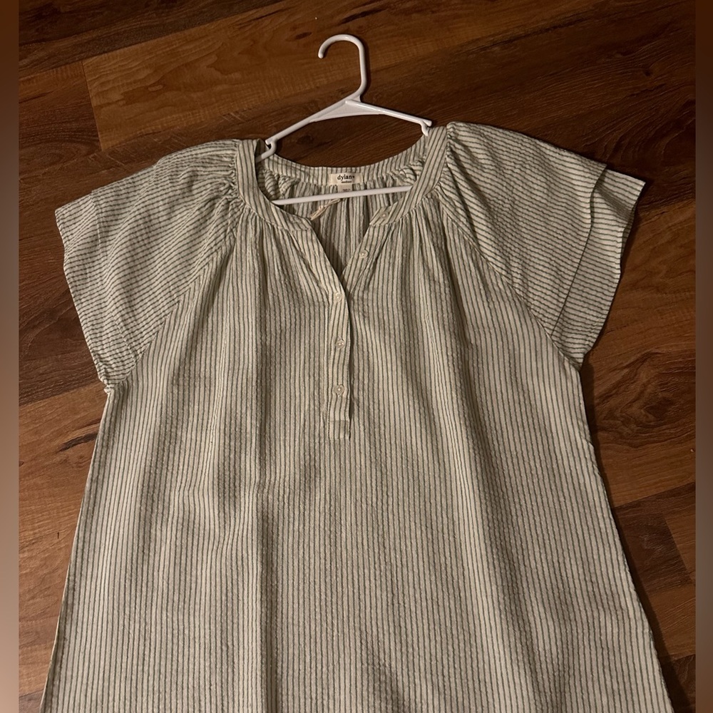 Dylan cotton/linen green and white top